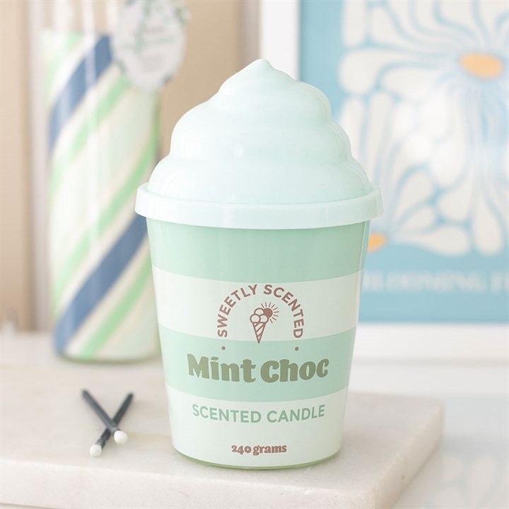 MINT CHOC ICE CREAM SCENTED CANDLE