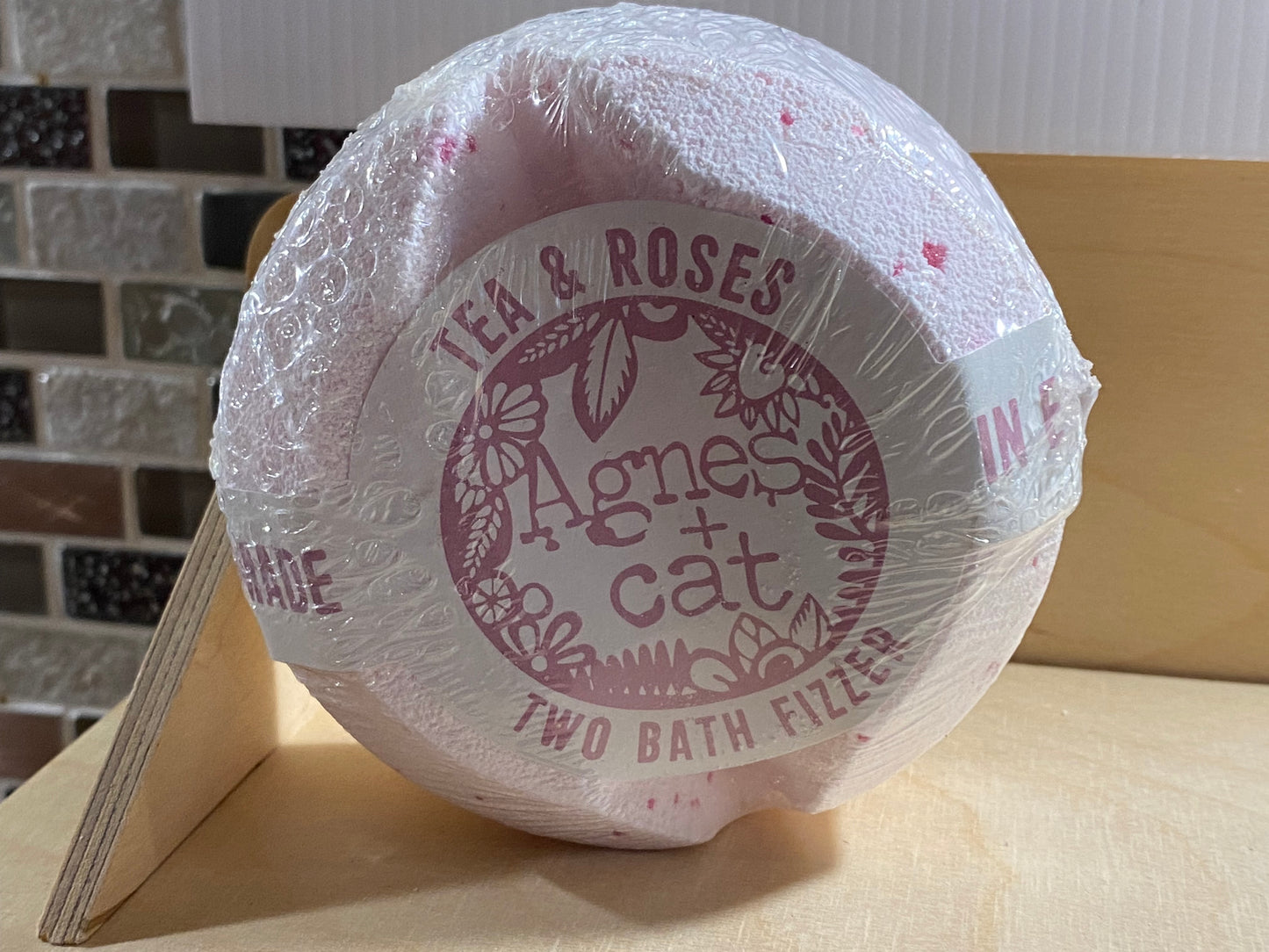 Bath Fizzer 210g - Tea and Roses