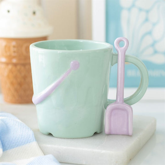 PASTEL BUCKET MUG WITH SPADE SPOON