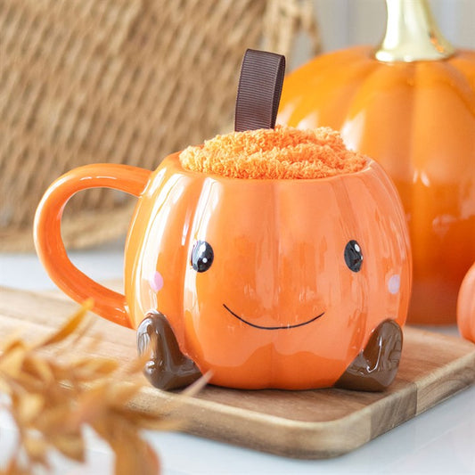 CUTE SMILING PUMPKIN MUG AND SOCKS SET