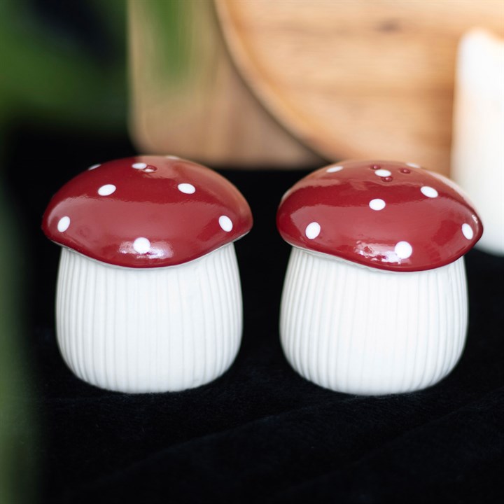 MUSHROOM SALT AND PEPPER SHAKERS