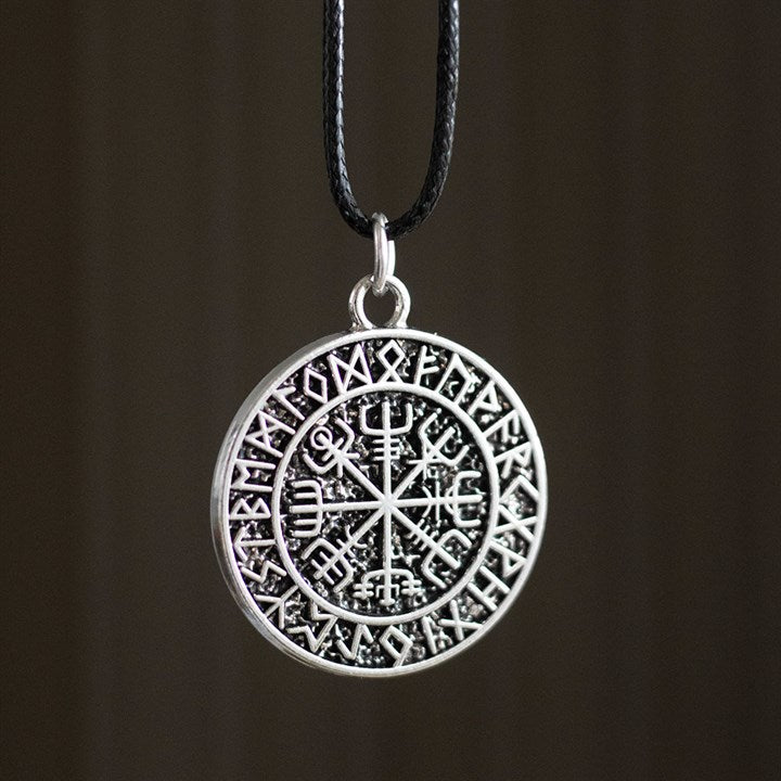 VEGVISIR VIKING COMPASS VIKING CORD NECKLACE
